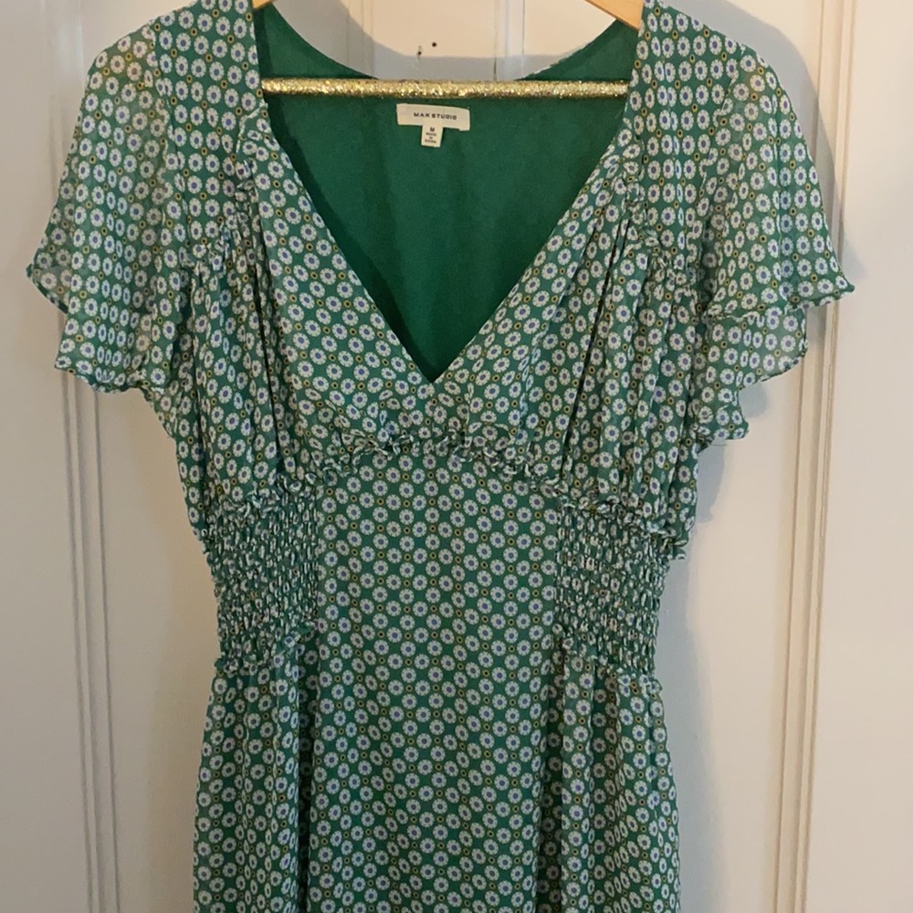 Max Studio Flutter Sleeve Floral Dress - Picture 4 of 8